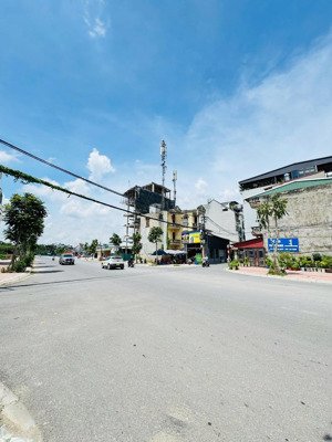 chính chủ cần bán gấp nhà riêng tại hồng tiến - 7,6 tỷ - 35m2, 5 tầng, 3pn, 4wc, pháp lý đầy đủ