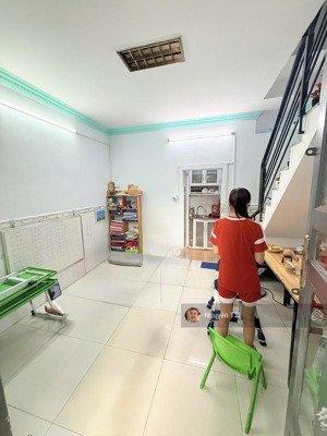 hot, bán gấp nhà riêng âu cơ tân bình,50m2sd, 3 tầng mới, hẻm xe hơi thông tứ tung, chỉ nhỉnh 2 tỷ.