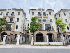 bán biệt thự song lập vịnh tây 6 - vinhomes ocean park 3, giá tốt nhất thị trường. view bể bơi