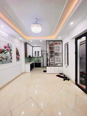 bán nhà vạn phúc, gần phố, vài bước ra ô tô, 3 gác chạy, nhà đẹp ở ngay, full nt, 40m2*5t