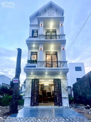 Nhà 1 Trệt 2 Lầu Đường D4 KDC Hồng Loan - Đoạn ngay chung cư