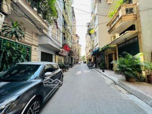 hiếm nhà phân lô ô tô tránh _vỉa hè rộng