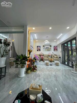 Sang tiệm Spa hoặc cho thuê, Spa Full đồ cao cấp vào là làm ngay