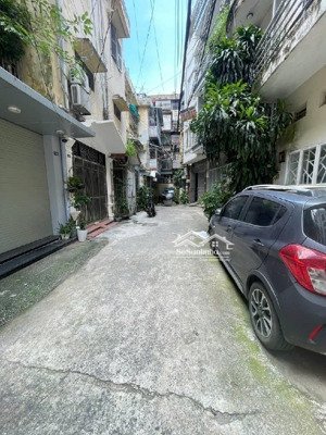 lô góc siêu thoáng sáng - 3 bước ra ô tô tránh - 1 căn cuối cùng và duy nhất trung tâm hbt