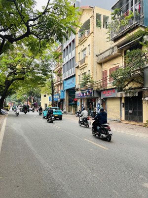 bán nhà mặt phố trần khánh dư - quận hoàn kiếm - lô góc 3 mặt, 220m2 - mt 8m - vỉa hè - cạnh bv 108