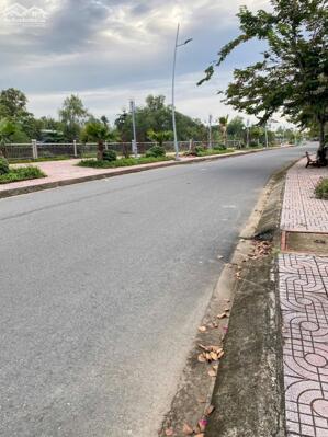 BÁN ĐẤT MẶT TIỀN HOÀNG HOA THÁM