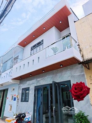 nhà đẹp 2 lầu , 5.5 * 8m , phạm văn chiêu , p14, gò vấp