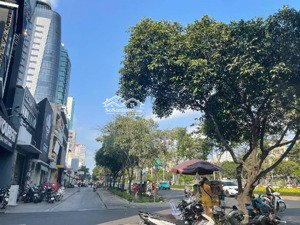 90m2 ngay vòng xoay điện biên phủ - ngang 5m xây 10pog - chỉ 10ty3