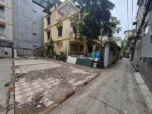 bán đất cổ nhuế 10,5 tỷ, 52,5 m2 , lô góc, thích hợp đầu tư, xây nhà ở, chdv, đẹp nhiều tiện ích