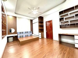 chuyển công tác cần bán nhà tâm huyết tự xây 5 tầng thiết kế siêu đẹp giá chỉ 6ty2 còn thương lượng