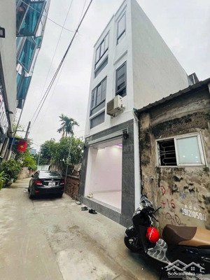 bán nhà 3 tầng dt 40m đường rộng 4m thông thương cách cầu thăng long 10 phút tiền phong mê linh hn