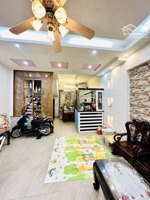 bán nhà chính chủ an dương vương tây hồ 4 tầng 60m2 giá 11,8 tỷ