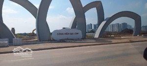 bán căn chung cư bluestar trâu quỳ dt 60m2 gồm 2pn 1wc, tầng 12 view toàn công viên giá 4,45 tỷ