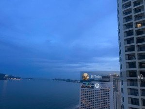 bán căn hoa hậu 3 pn , tất cả các phòng đều nhìn ra biển , hiếm hoi đang đc bán 120m2