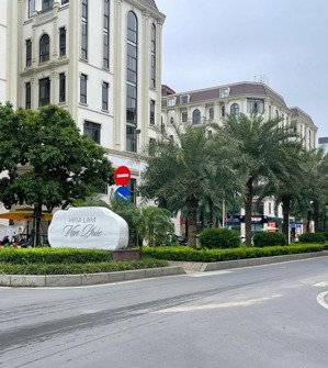 c.c bán nhanh nhà tại himlam vạn phúc phân lô cán bộ oto vào nhà dt57m- mt4,2m- chỉ 15,x_tỷ