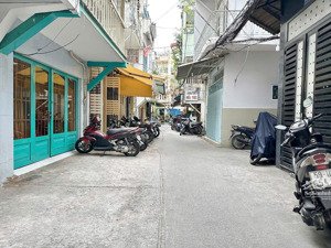 cực hiếm! ngang 5m dài 11m - ngay trung tâm q1 - nhỉnh 8tỷ