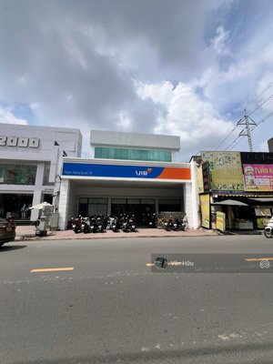 giảm sâu 30 tỷ! bán gấp mt lê văn việt, quận 9 - dt: 8x25m - 2 tầng - hđt: 200 triệu - giá: 39 tỷ