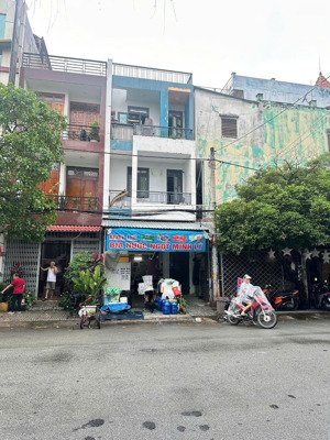 bán nhà mặt phố tại khu 239 tân quý, 12 tỷ, 4,7x18 4 tầng có 10 phòng, thu nhập 40tr/th