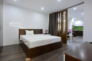 cho thuê căn hộ dịch vụ tại xuân diệu, tây hồ diện tích 40m2, 1 ngủ, giá 8,5 triệu, đi bộ ra hồ tây