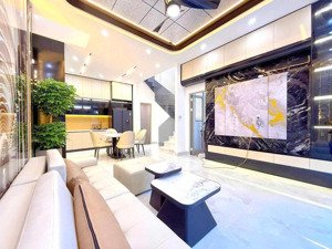 nóng, oto lùi cửa phố ngọc ngọc thụy long biên 44m x 5 tầng, giá chỉ 8 tỷ. có thương lượng mạnh