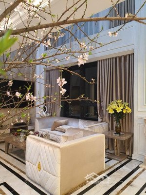 penhouse kingpalace - nguyễn trãi - 500m2 - 5pn - 5wc - full đồ cao cấp - giá chỉ 4.000$/ tháng