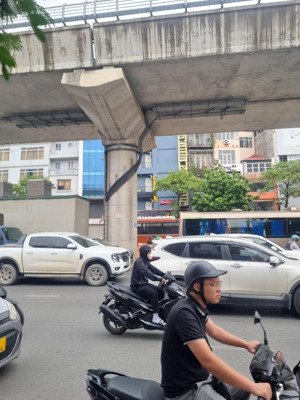 bán nhà đường hồ tùng mậu, dt 65m2 mặt tiền 4.9m nhà 8 tầng thang máy giá bán 39 tỷ.