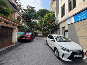 chợ kiến hưng ít có lắm hơn 6 tỷ, ô tô lùi tận cửa! hà đông gần 40m trung tâm hà đông cạnh văn quán