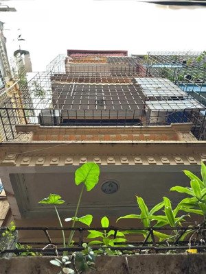 ngỗ nông ba gác tránh xe máy nhà 4t dân xây kiên cố nhà lô góc hai thoáng vĩnh viễn không quy hoạch