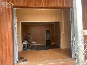 Cho thuê nhà kinh doanh ngay chợ giá chỉ 8 triệu/tháng buôn bán sầm uất