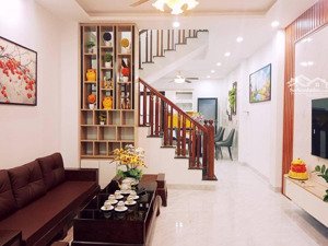 bán gấp, giá rẻ nhà phố thái thịnh, đống đa, ngõ to như phố, gần ô tô, lô góc 3 thoáng, 45m2 6tầng