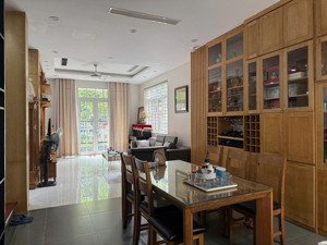 giảm 1.5 tỷ bán biệt thự sài đồng, long biên. dt 170m2, mt 9.5m, 3 mặt thoáng, an sinh đỉnh, ở ngay