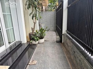 bán nhà phân lô huỳnh văn nghệ-long biên-ô tô tránh-vỉa hè-kinh doanh-dt170m-mt9,6-4 tầng-giá 37tỷ