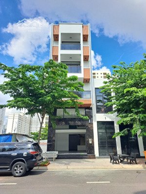 nhà 9 phòng cho làm chdv - giá 50 triệu - 4 lầu thang máy