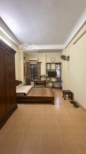 ngõ nông rộng 2 thoáng gần phố, dân trí cao nhà đẹp ở ngay, tiện ích. dt 35m 6t mt 3,6m giá 7,95ty