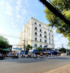 siêu phẩm tòa nhà 8 tầng góc 2mt lê văn quới, 258 tỷ. dt : 39 x 60 cn 2056,5m2