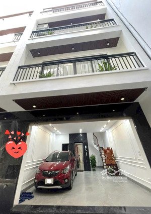 bán nhà phố ngọc lâm 45m 7 tầng thang máy ô tô vào nhà trung tâm long biên