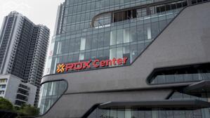 Cơ hội sở hữu văn phòng tại vị trí vàng – Rox Center, 136 Hồ Tùng Mậu