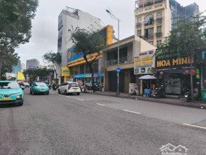 mặt tiền trung tâm quận 1 trục cống quỳnh nguyễn thị minh khai 271m (7.6x38)