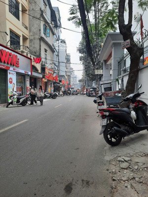 cần bán ngay nhà gần sân vận động mỹ đình, nhà dân xây ở ngay, diện tích 50m2, 4 tầng, giá 7.6 tỷ