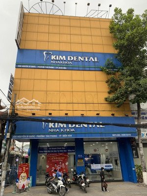 siêu phẩm mặt phố nguyễn trãi đang cho thuê.diện tích 100m2 x 4 tầng,mặt tiền 10m,giá 100tr/tháng