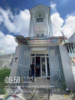 nhà đẹp 1 trệt 2 lầu 57m2 đất hẻm sát bưng ông thoàn, phú hữu, tp thủ đức giá 5,9 tỷ lh 