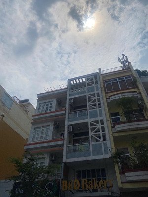 bán nhà mặt tiền quận 1 góc đề thám, phường cô giang giá 37.5 tỷ