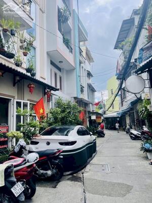 Khu đẳng cấp HOÀNG VIỆT - ÚT TỊCH, 52m2 -> mặt tiền gần 4.5m xe hơi ngủ nhà, CHỈ 8 TỶ.