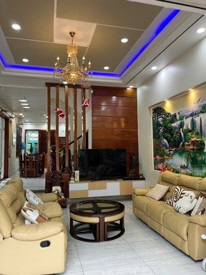 biệt thự góc 2 mặt tiền kdc gia hoà, phước long b, tp thủ đức. dt: 252m2/ giá 26.5 tỷ