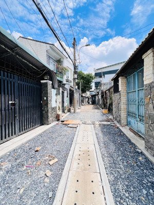 siêu hiếm - nhà 3 mặt hẻm đường 22, linh đông - xe hơi vào tận nơi - 150m2 giá nhỉnh 8tỷ