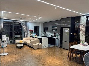 bán gấp căn hộ chung cư 3pn full đồ bên ngoại giao đoàn toà no3t6