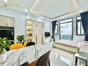 duy nhất 1 phòng | balcony, thang máy, đầy đủ tiện nghi từ a-ă| gần phan đăng lưu