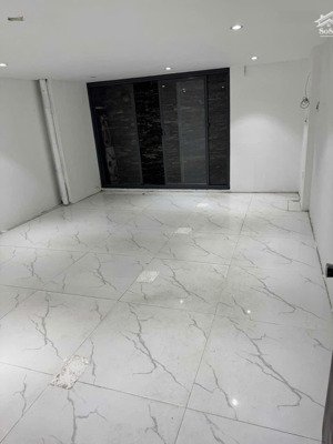 cho thuê nhà 4 tầng mt đường trần phú , nhà mới sạch đẹp