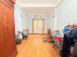 đỉnh cao! hào nam nhà lô góc 2 mặt thoáng vị trí vàng, gần phố, sổ vuông chính chủ!