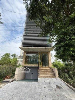 cho thuê nhà liền kề đã hoàn thiện có thang máy giá tốt nhất kdt thanh hà cienco 5